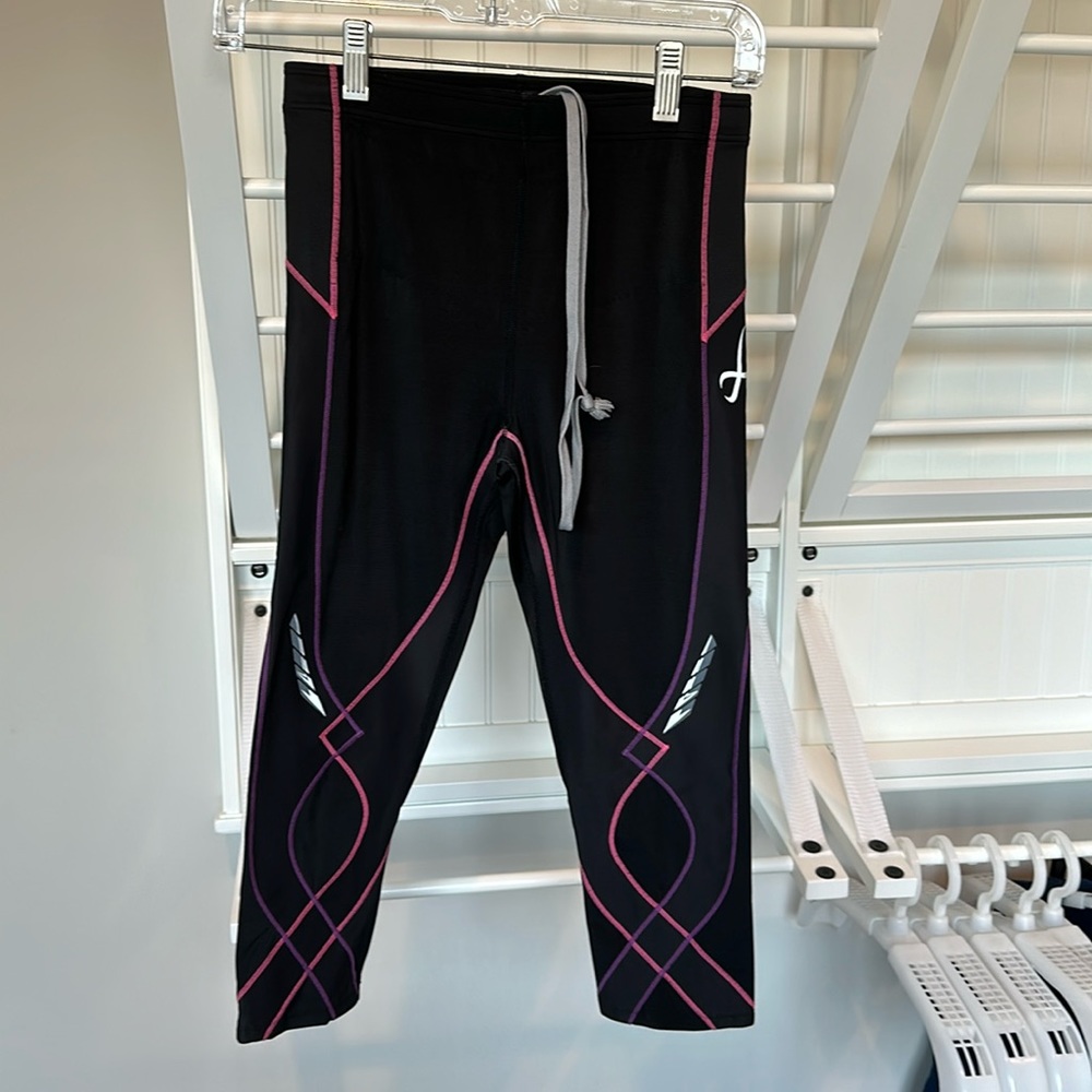 Cw-X 3/4 Stabilyx Compression Tights Size Medium - image 1